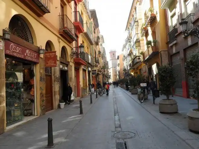 Vista exterior de Local en traspaso en Valencia