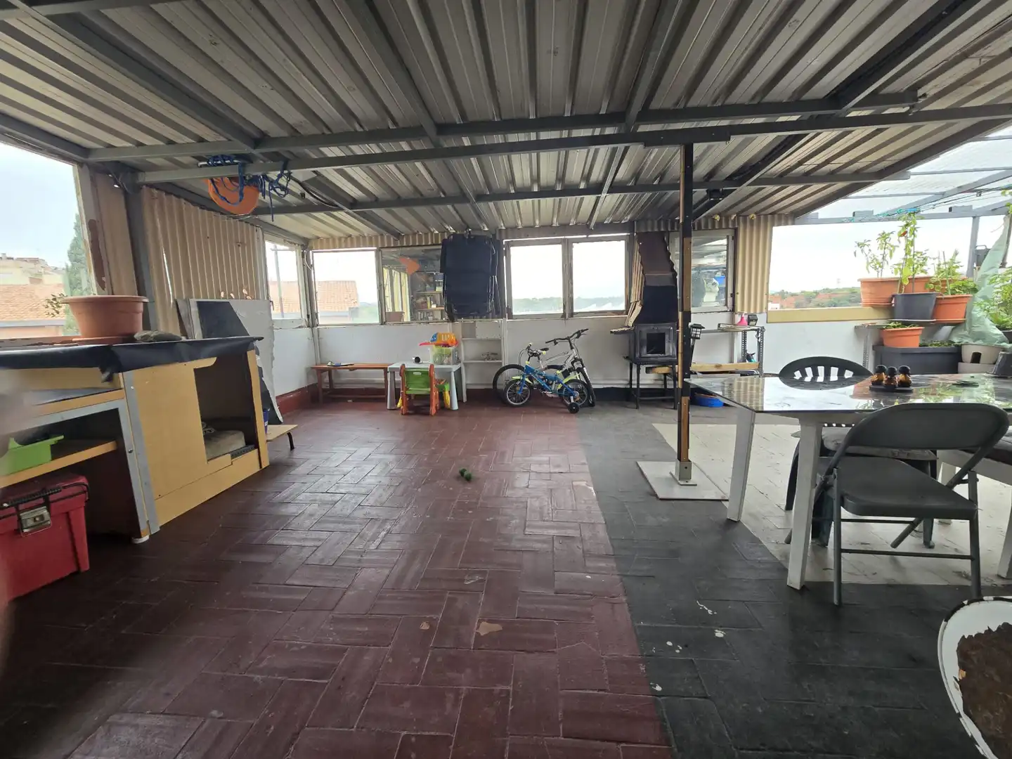 Dachboden zum Verkauf in Sabadell mit Terrasse und Balkon