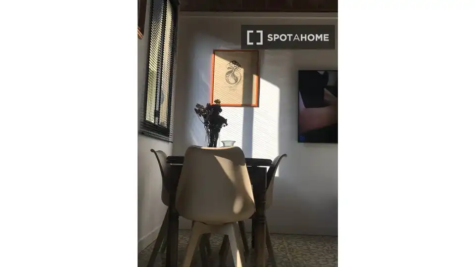 Menjador de Apartament per a compartir en Barcelona amb Aire condicionat, Calefacció i Terrassa