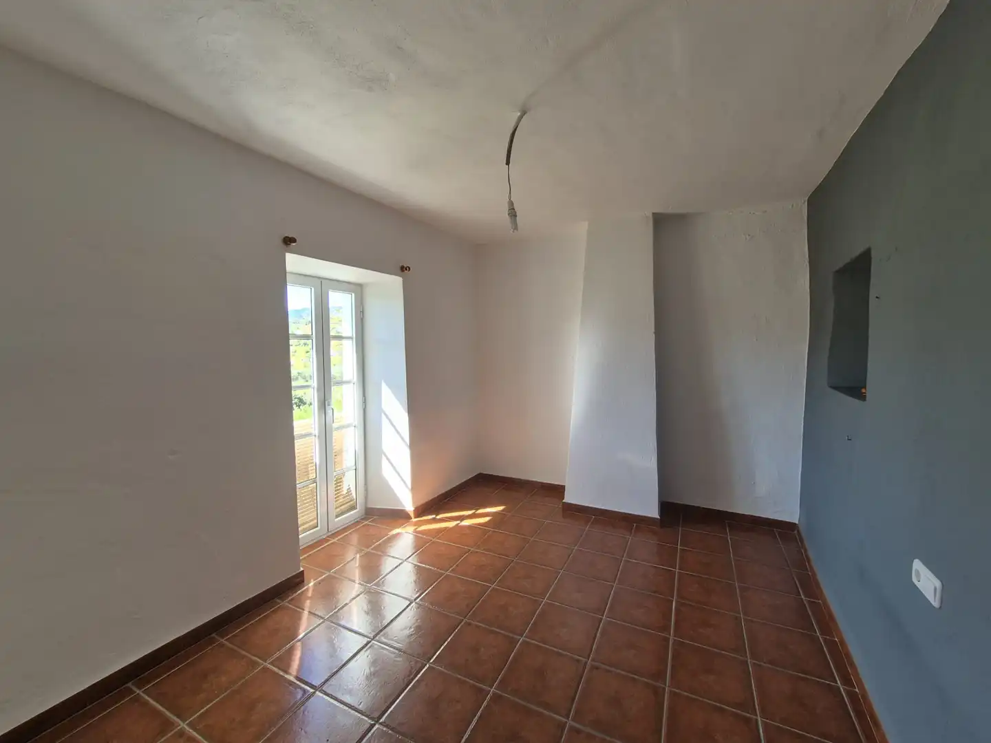 Sala d'estar de Finca rústica en venda en Monda amb Calefacció, Jardí privat i Terrassa
