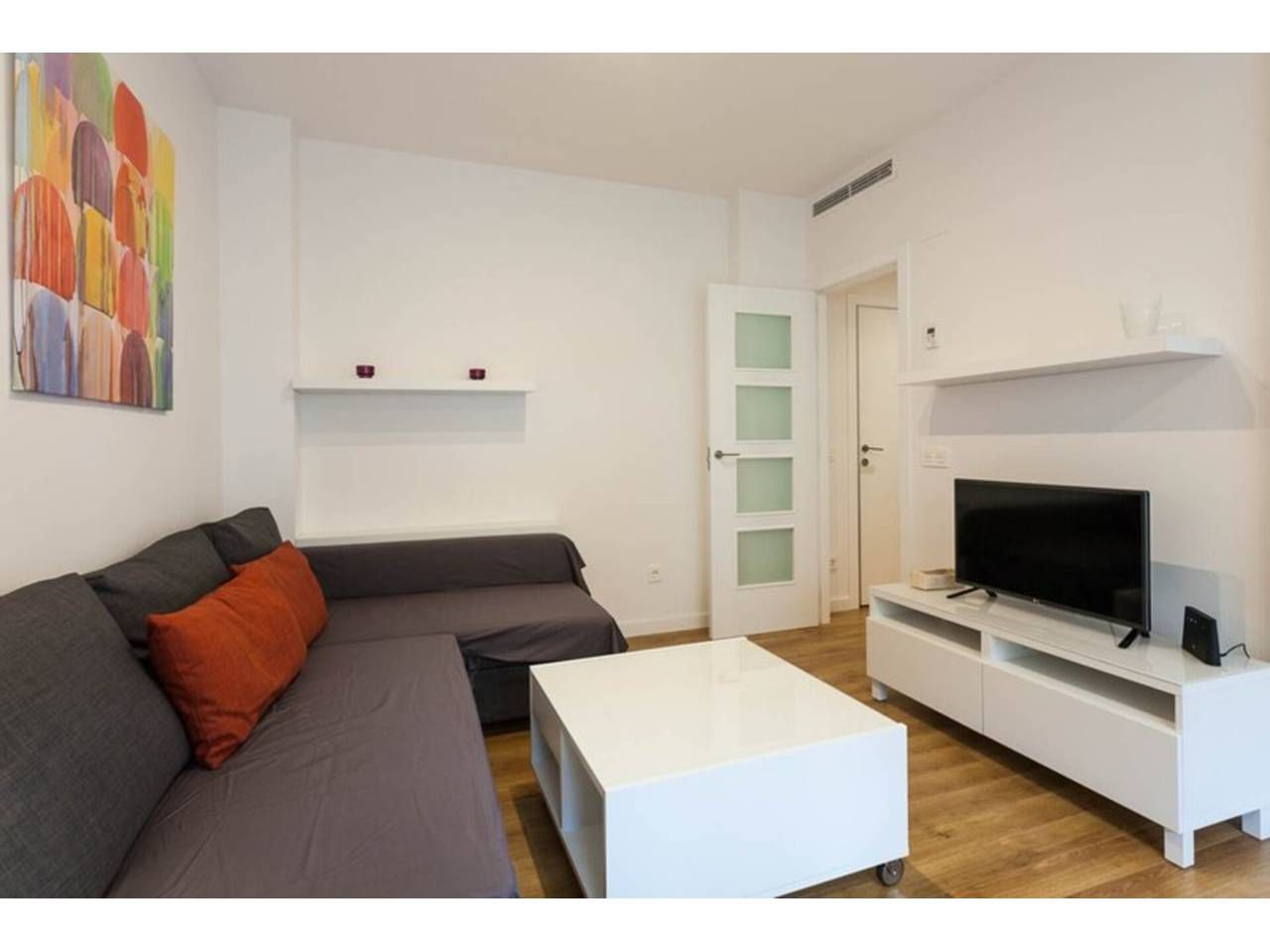 Living room of Flat for rent in A Coruña Capital   with Heating, Parquet flooring and Furnished