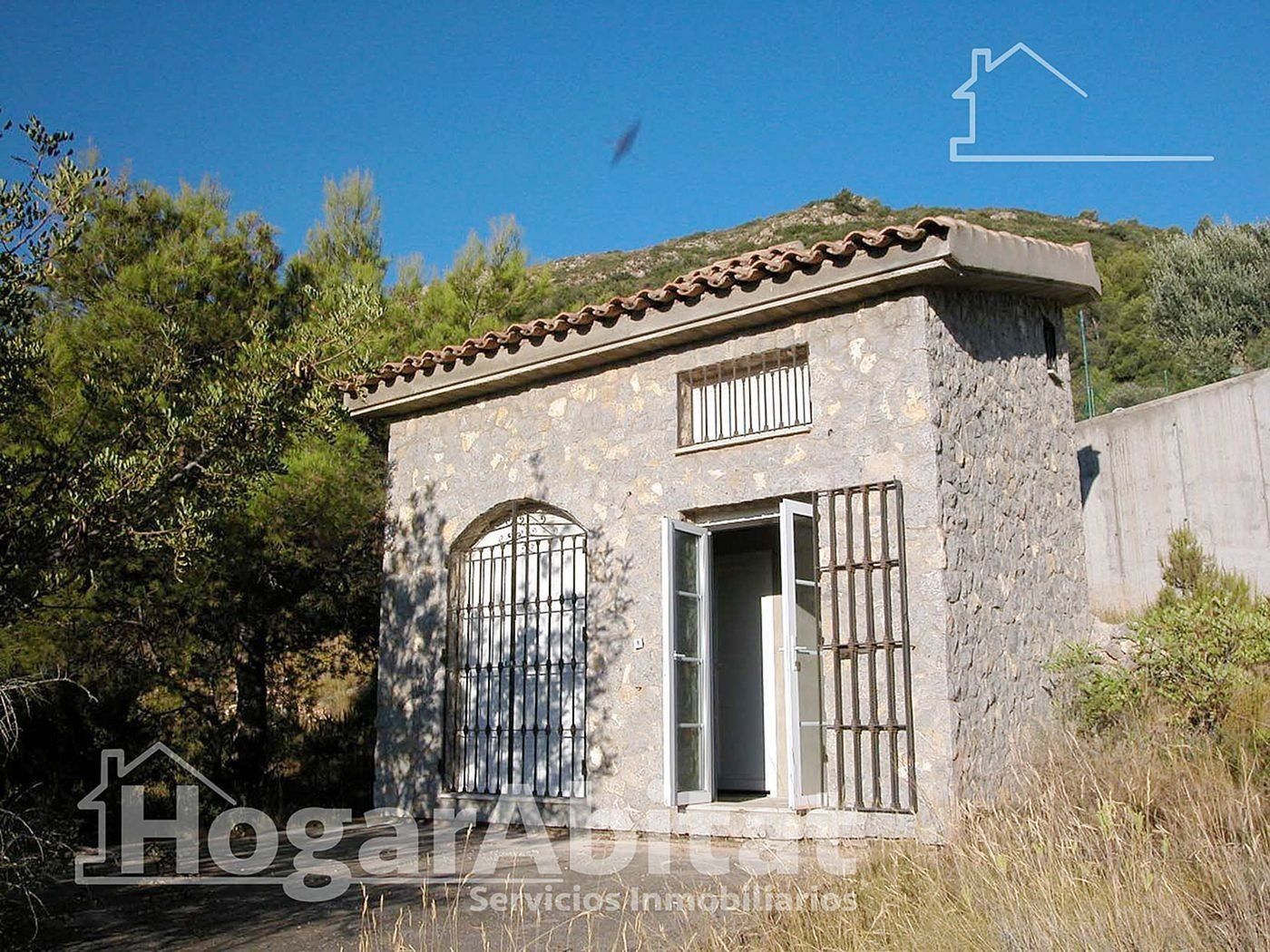 Vista exterior de Casa o xalet en venda en Benicasim / Benicàssim amb Calefacció i Terrassa