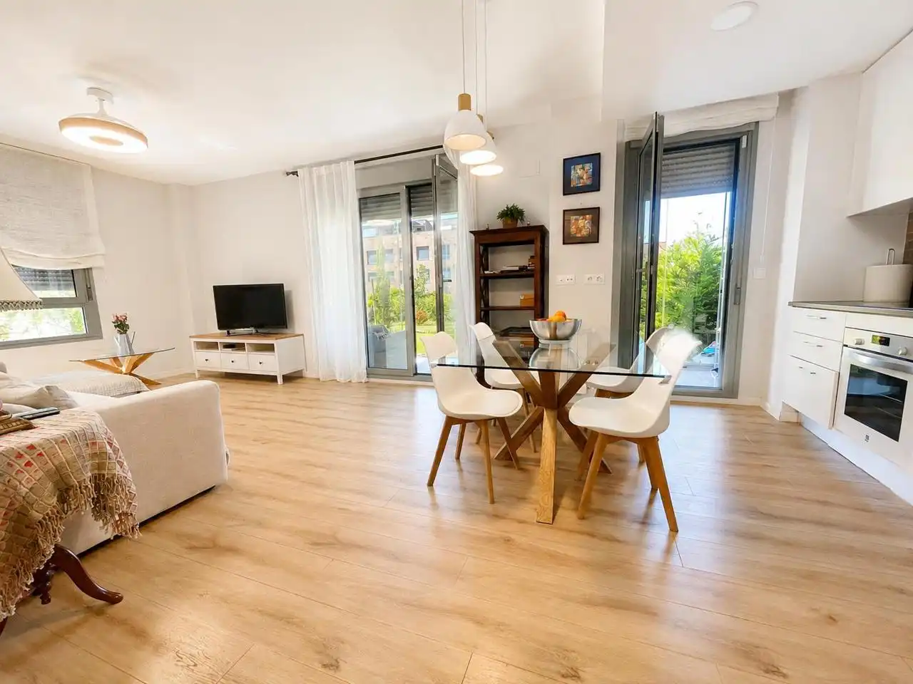 Sala de estar de Planta baja en venta en Villalbilla con Calefacción, Jardín privado y Terraza