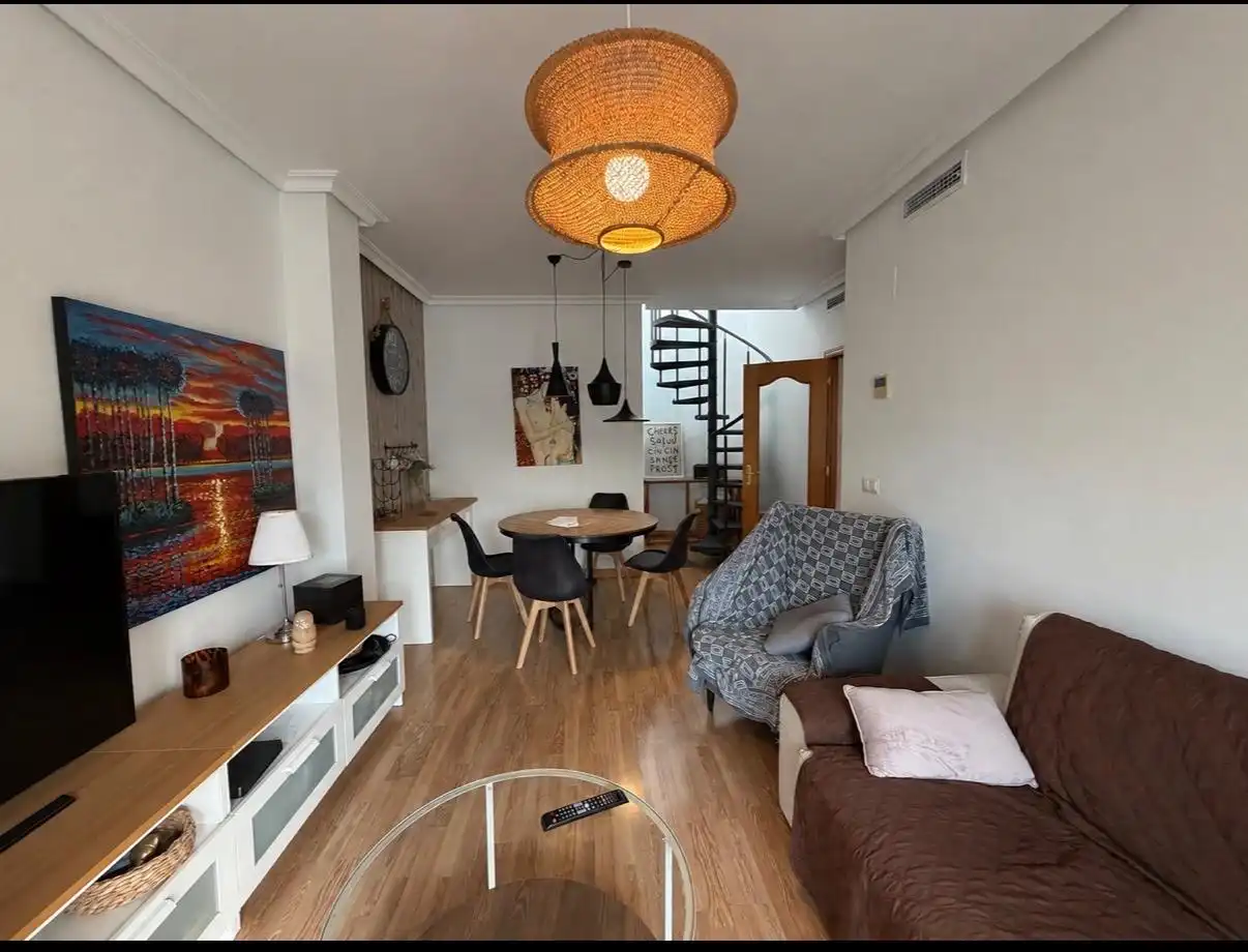 Sala de estar de Ático en venta en Torrent con Aire acondicionado, Calefacción y Jardín privado