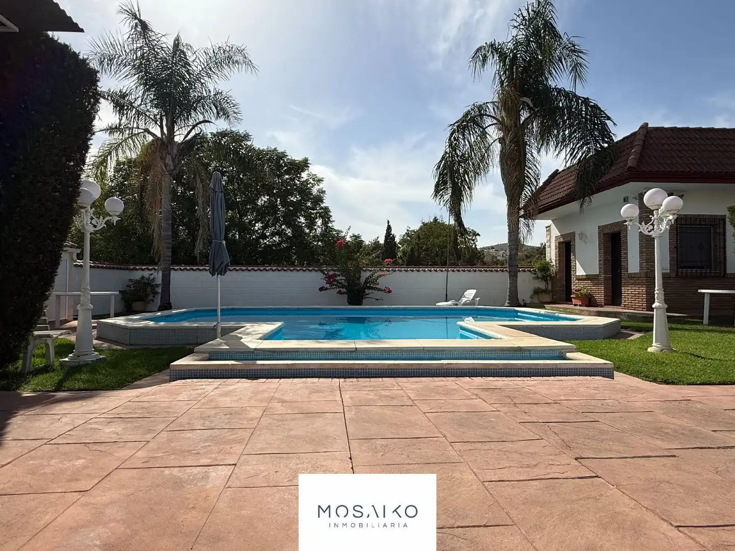 Chalet con piscina en venta en Periurbano Este - Campiña