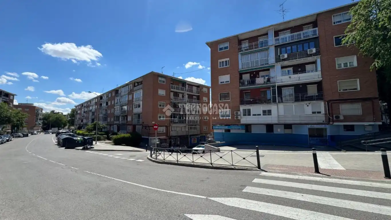 Exterior view of Commercial properties for sale in Madrid
