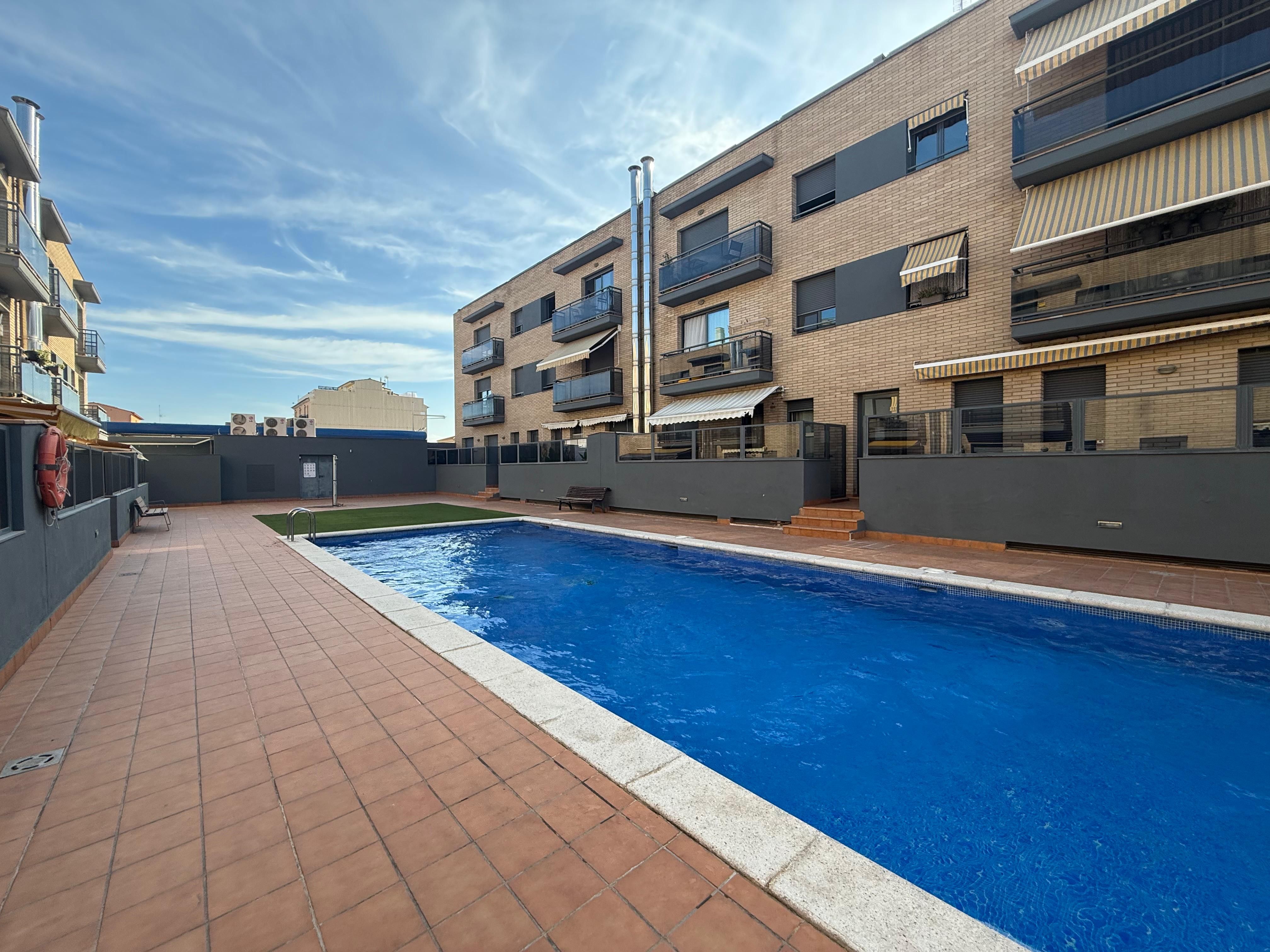 Swimming pool of Flat for sale in Sant Pere Pescador  with Air Conditioner, Furnished and Balcony