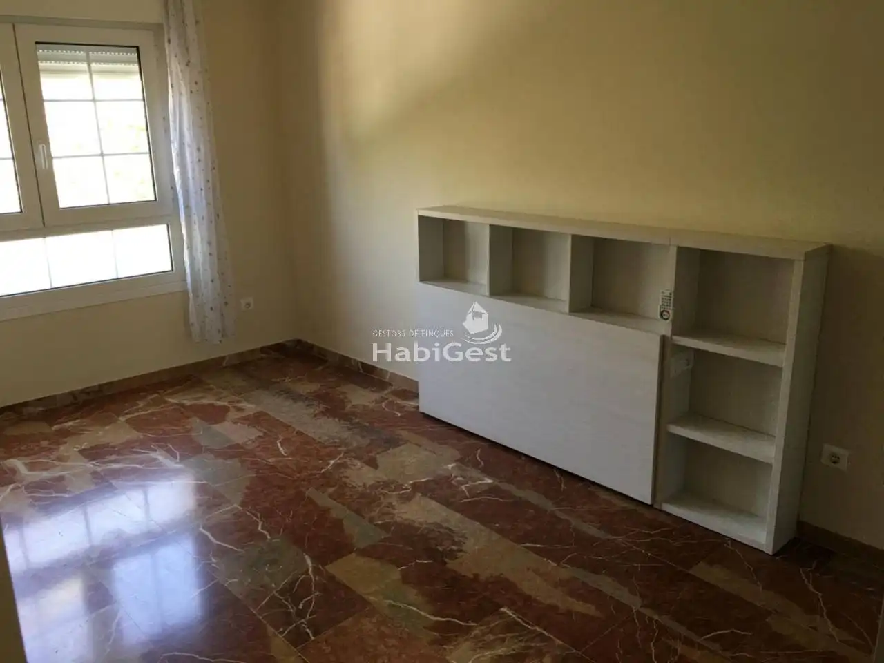 Habitación de Casa adosada de alquiler en Quart con Aire acondicionado, Calefacción y Terraza