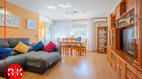 Foto 2 von Wohnung zum Verkauf in Calle de Chile, 140, Valleaguado - La Cañada, Coslada