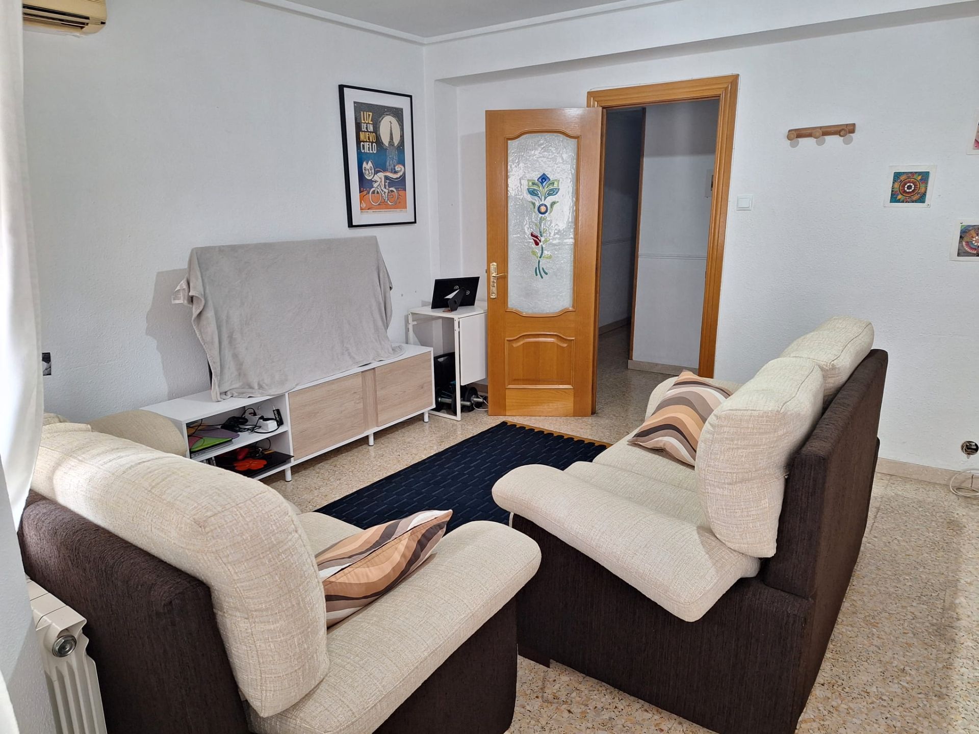 Living room of Flat to rent in  Zaragoza Capital  with Heating, Furnished and Oven