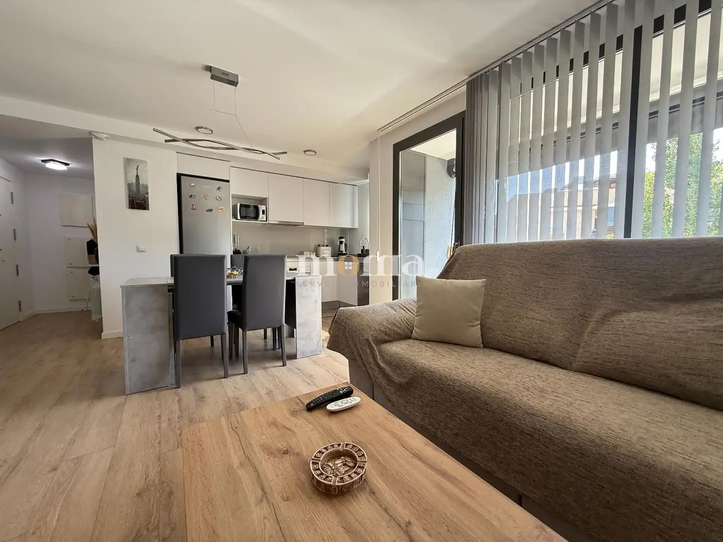 Sala d'estar de Dúplex en venda en Montornès del Vallès amb Calefacció, Parquet i Terrassa