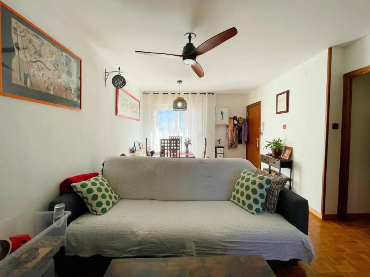 Wohnzimmer von Dachboden zum Verkauf in Cerdanyola del Vallès mit Klimaanlage, Heizung und Parkett