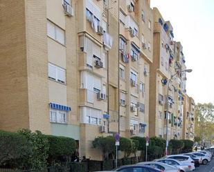 Exterior view of Flat for sale in  Sevilla Capital
