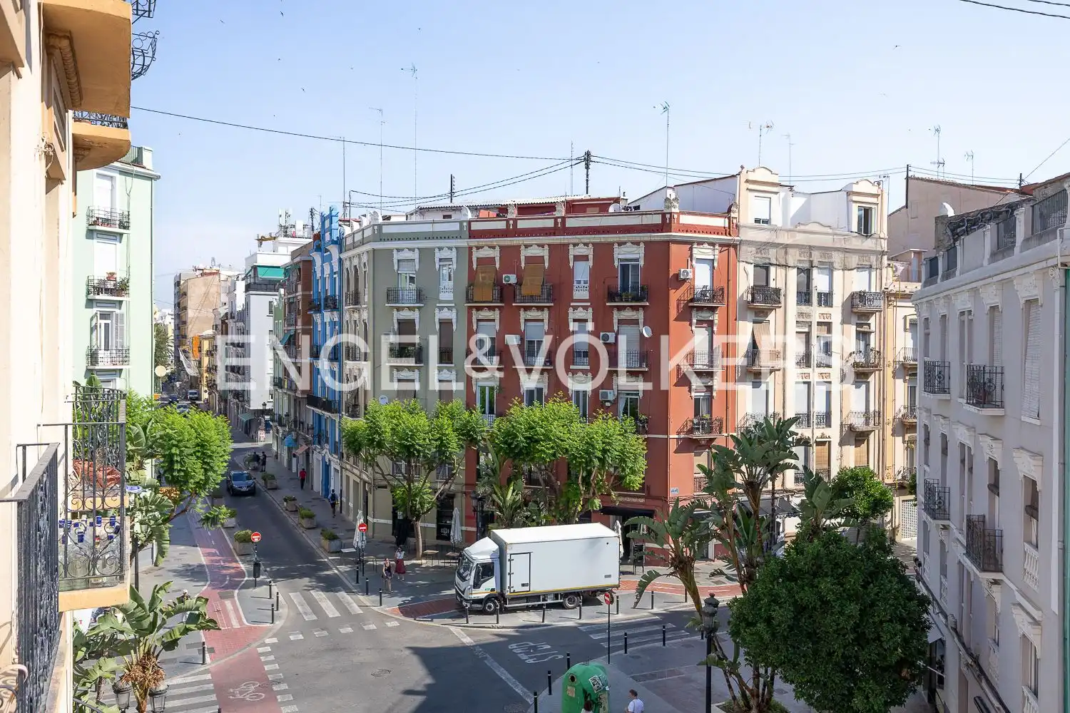 Exterior view of Flat for rent in Valencia  with Air Conditioner, Heating and Balcony