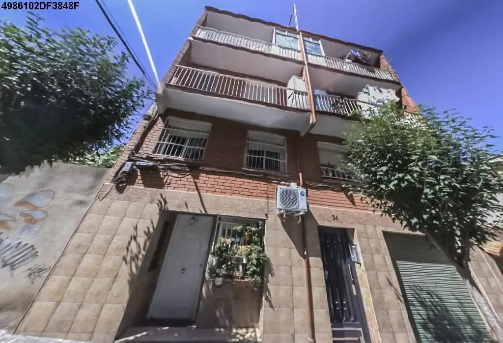 Attique avec ascenseur à vendre à Carrer de Saturn 34
