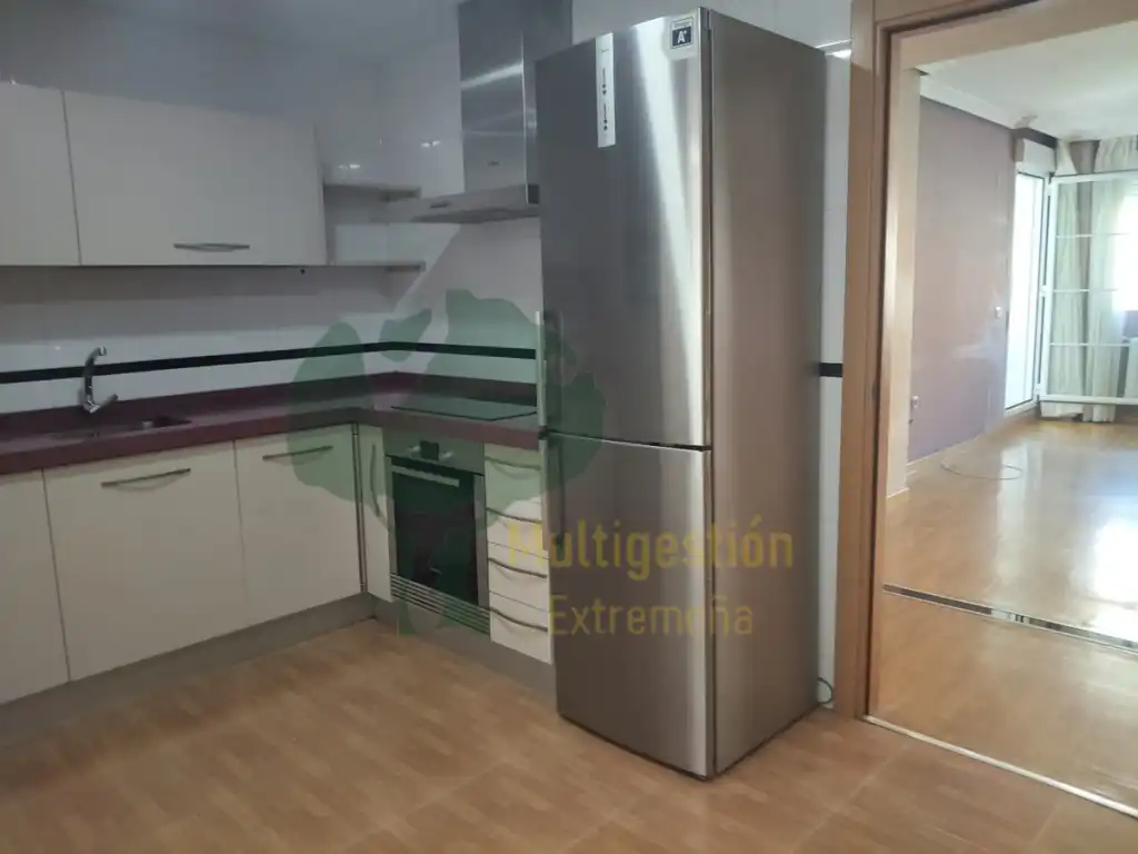 Cocina de Piso en venta en Cáceres con Aire acondicionado, Jardín privado y Piscina comunitaria