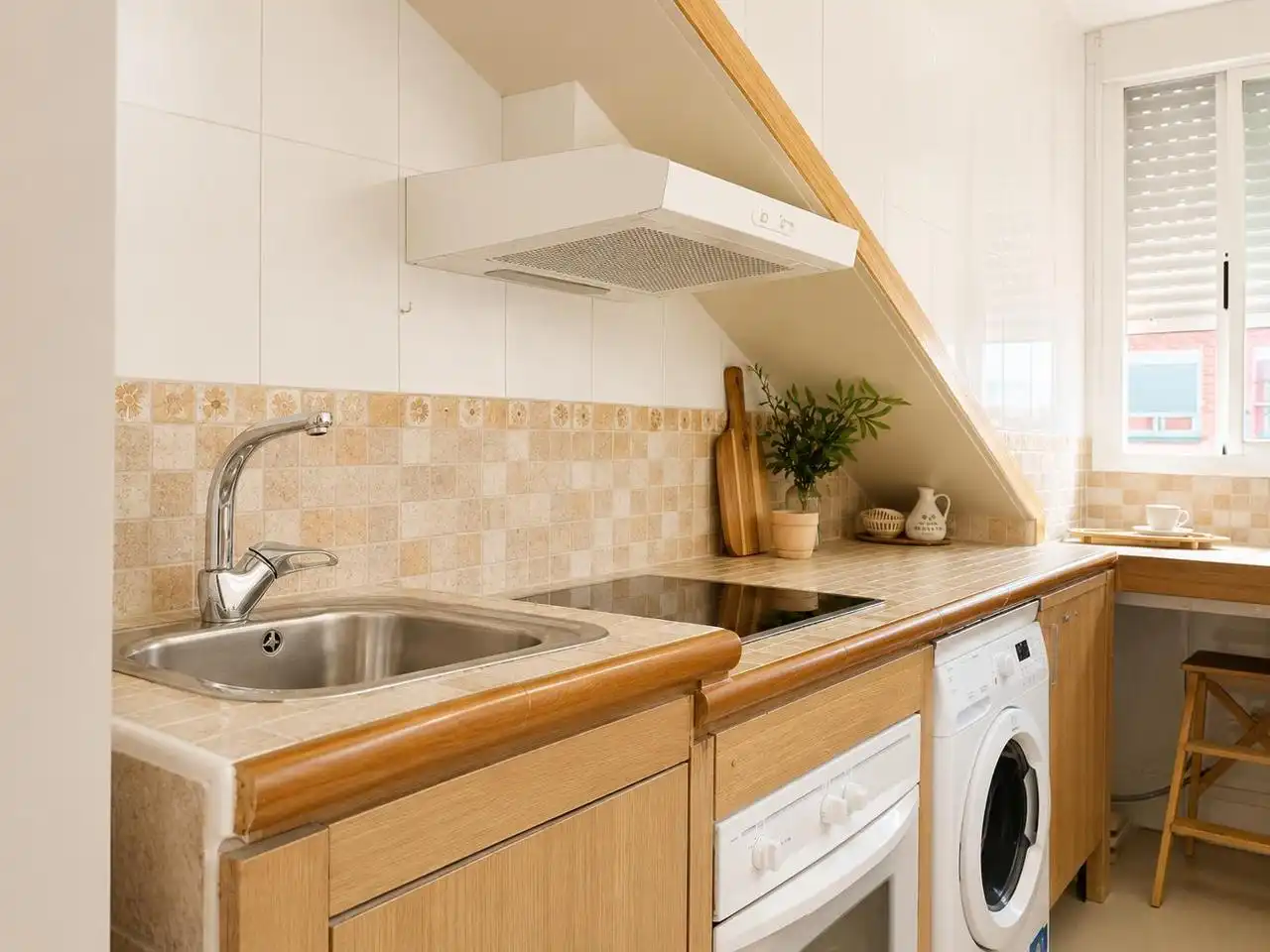 Cuina de Dúplex en venda en San Fernando de Henares amb Aire condicionat, Calefacció i Moblat