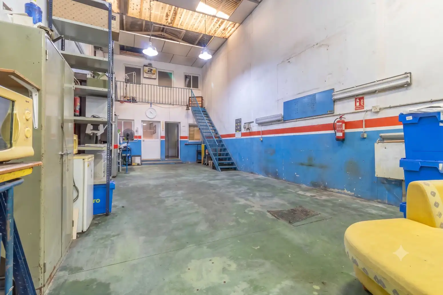 Nau industrial en venda en Sevilla