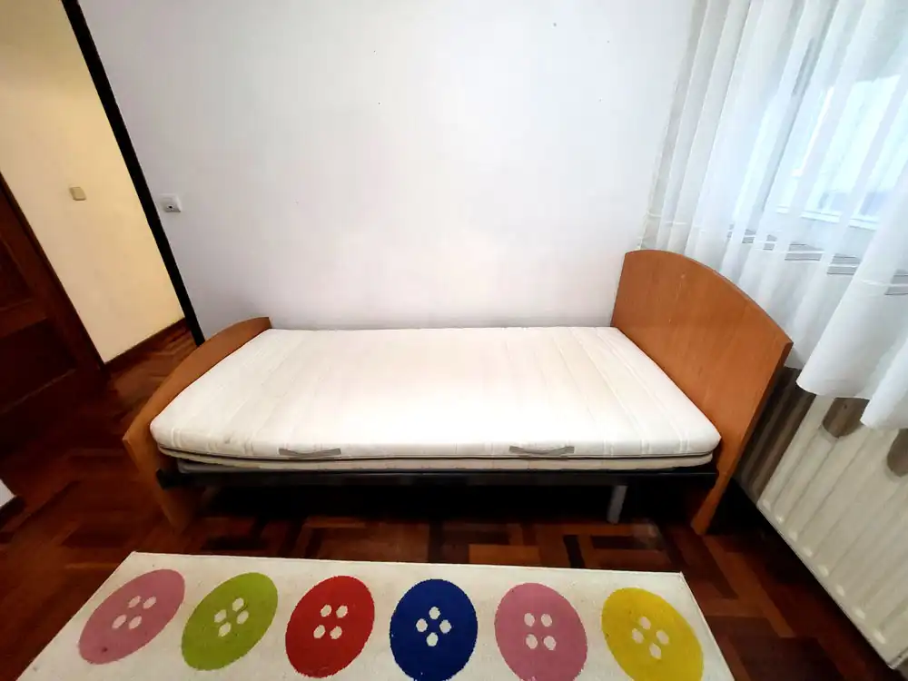 Bedroom of Flat for rent in Vigo   with Heating, Parquet flooring and Storage room