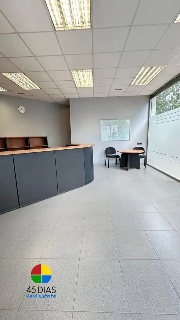 Office space to rent in Centre - Cordelles, imagen 2