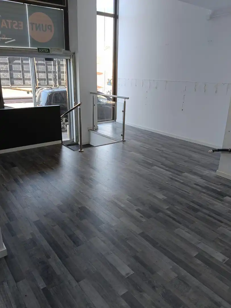 Business premises to rent in Creu Alta - Puiggener, imagen 4