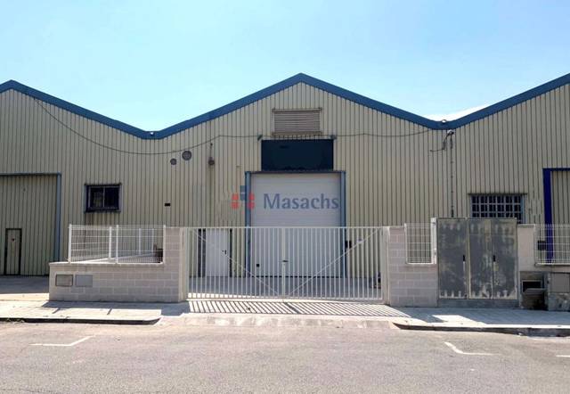 Nave industrial en Alquiler en Font Verda