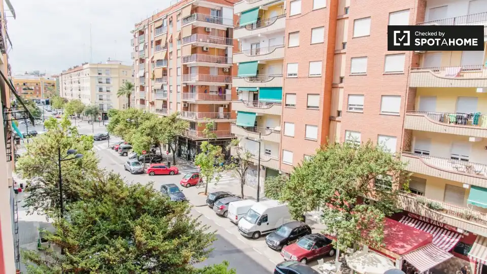 Flat with terrace to rent in Algirós, imagen 9