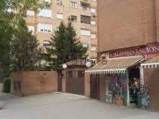 Photo 2 of Garage to rent in Calle Rafael Finat, 117, Las Águilas, Madrid