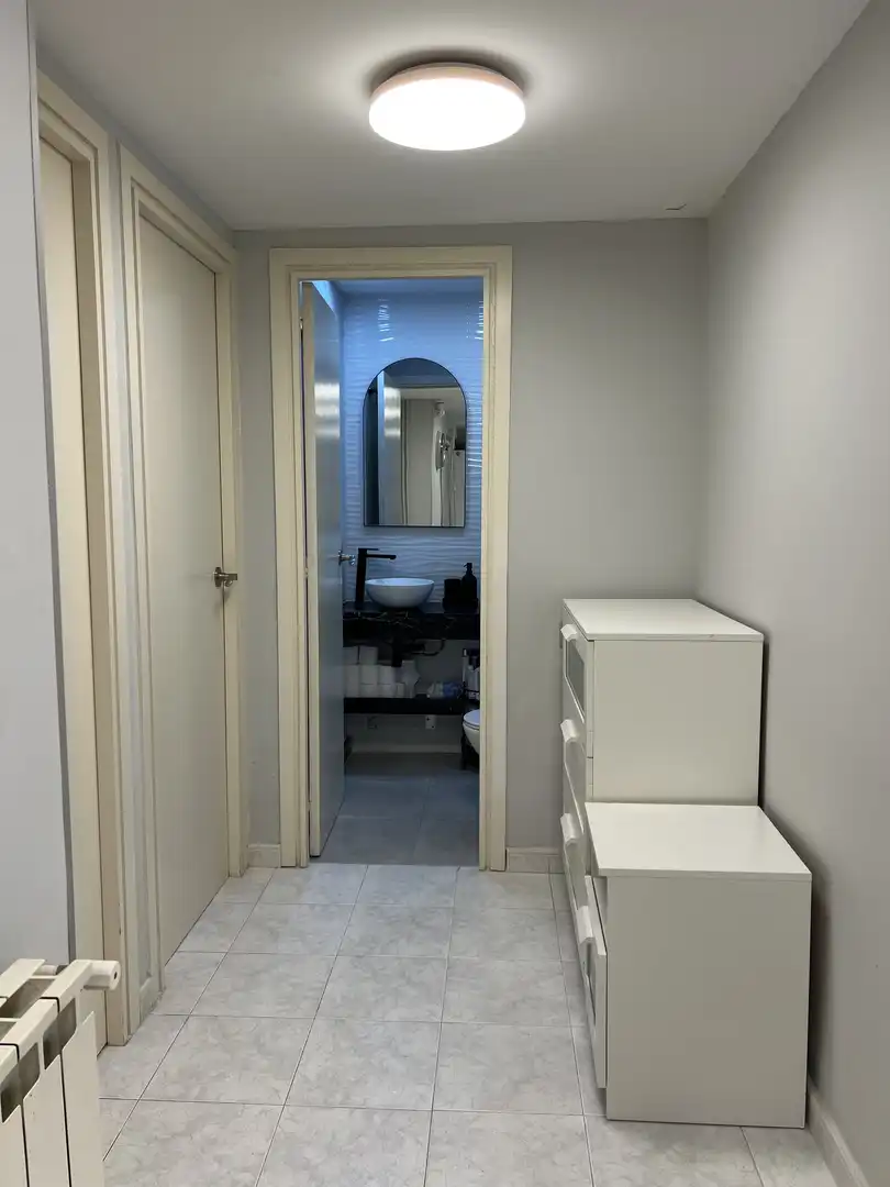 Badezimmer von Wohnung zur untervermieten in Gavà mit Klimaanlage, Privatgarten und Terrasse