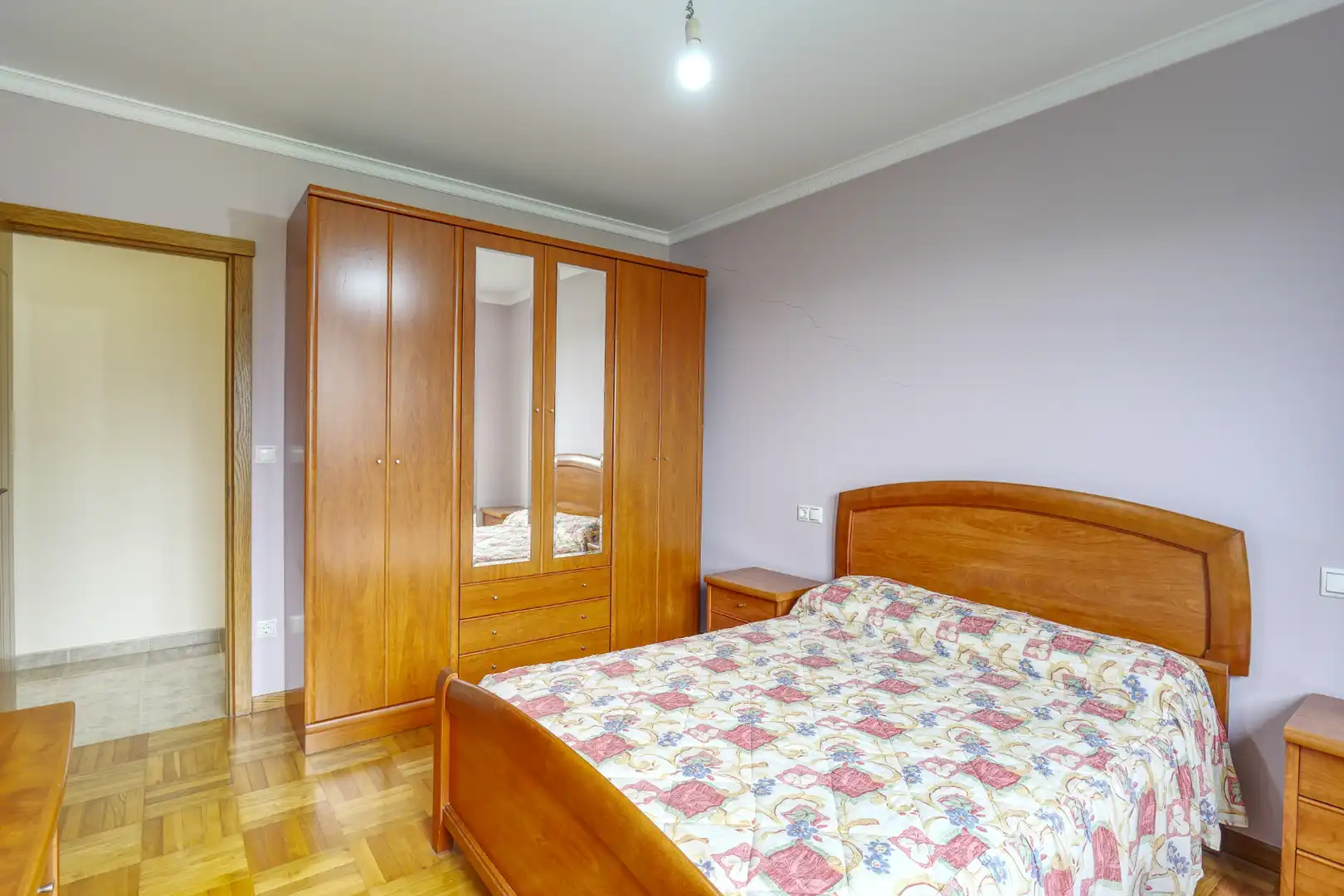 Dormitori de Casa o xalet en venda en Malpica de Bergantiños amb Calefacció, Jardí privat i Parquet