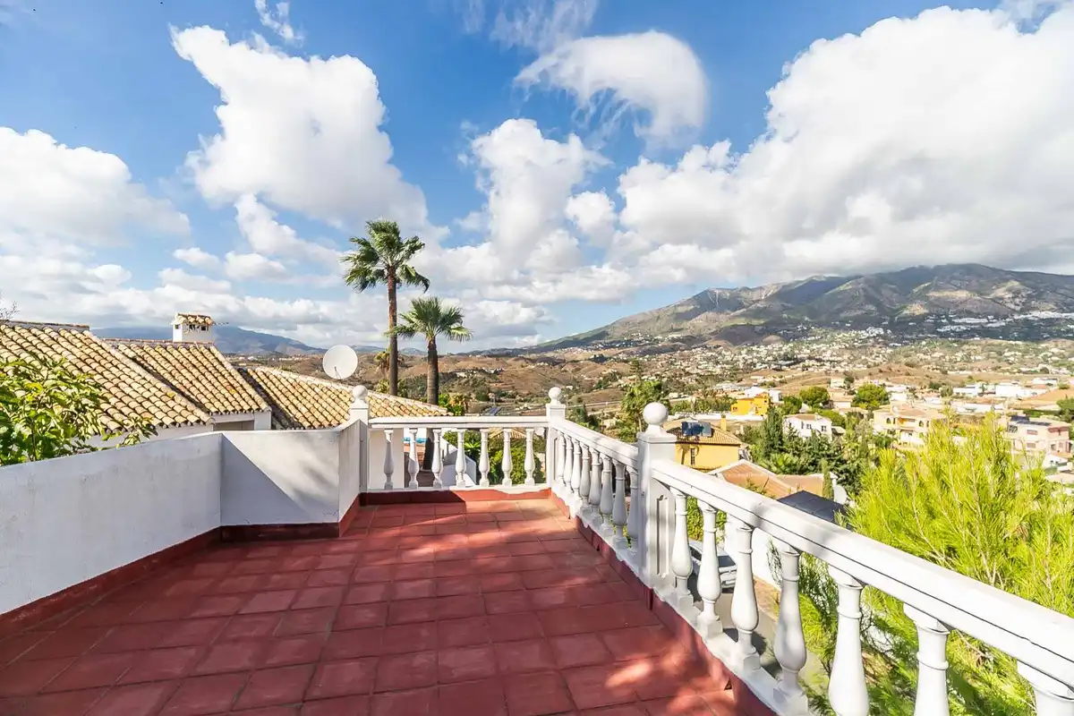 Vista exterior de Casa o chalet en venta en Mijas con Aire acondicionado, Calefacción y Jardín privado