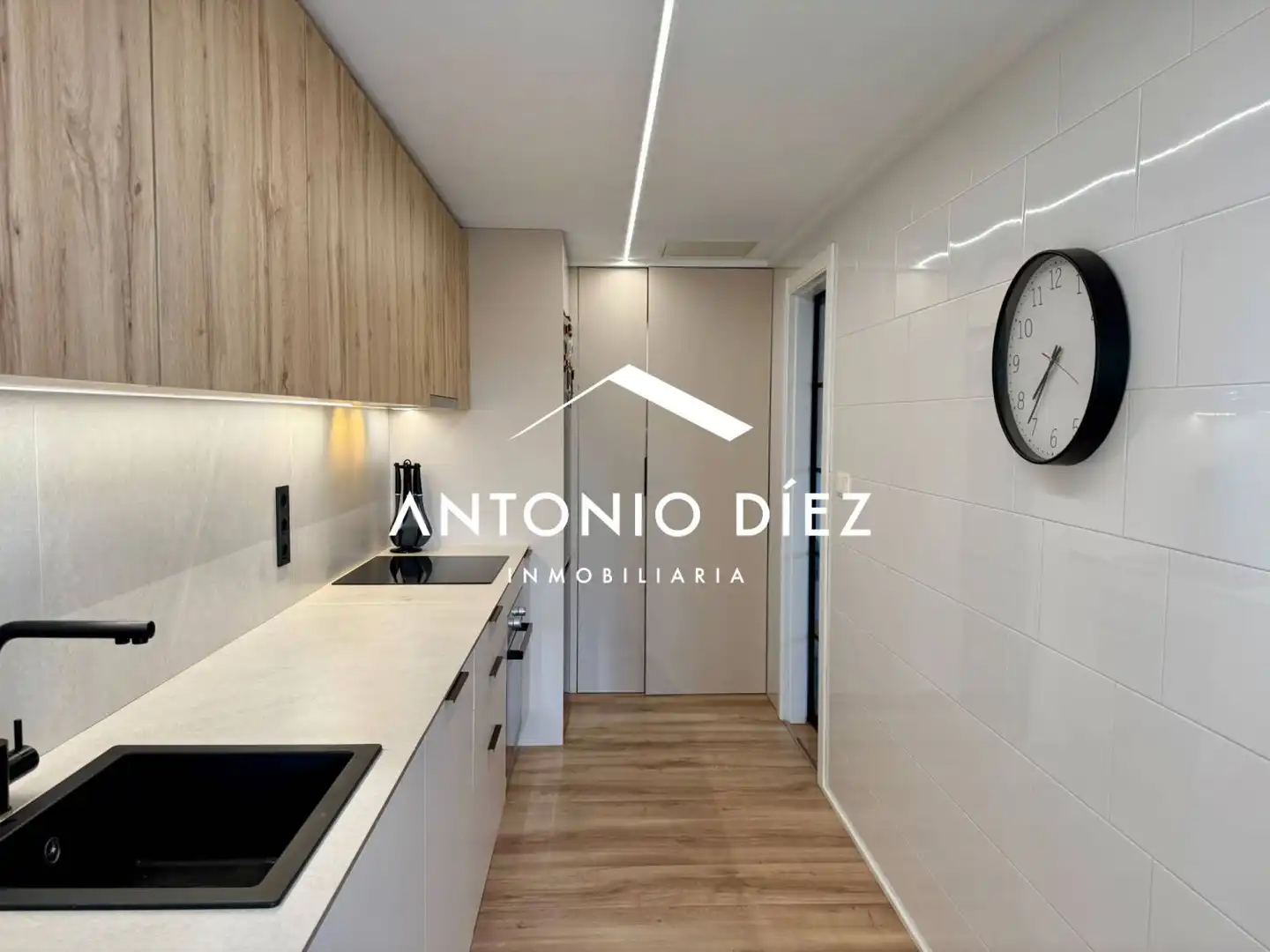 Kitchen of Flat for sale in Aspe  with Air Conditioner, Heating and Storage room