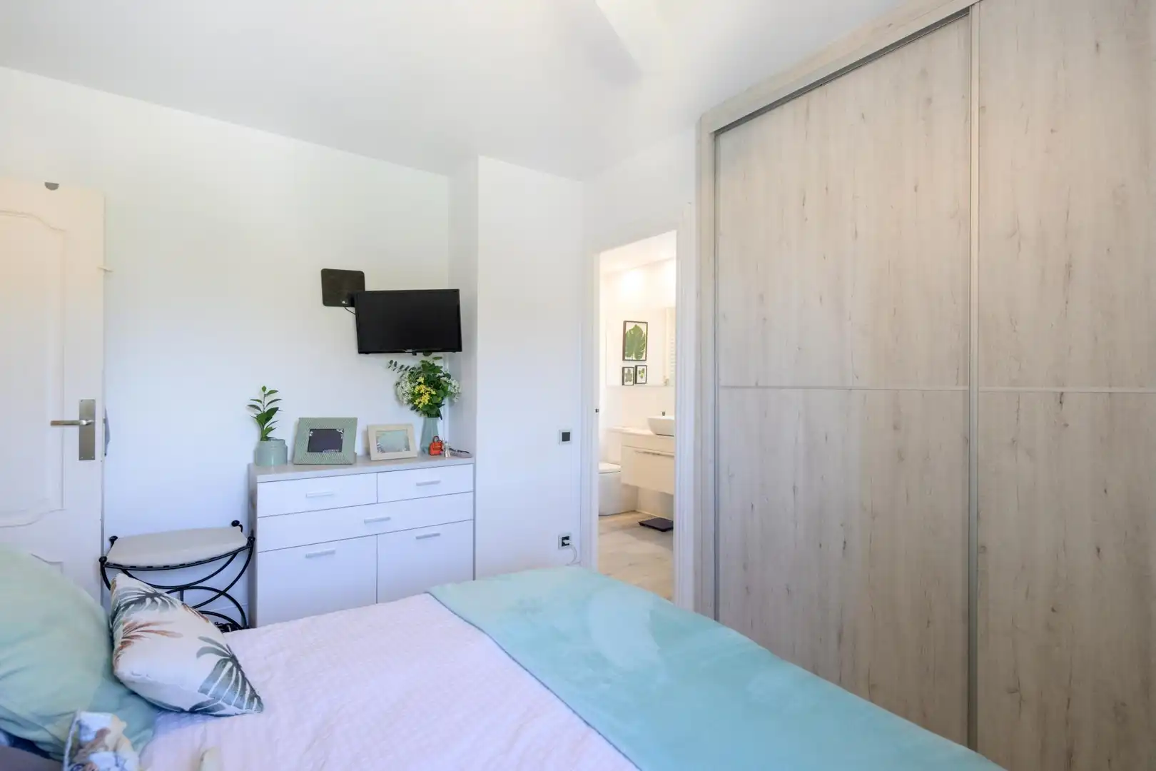 Habitación de Piso en venta en Esplugues de Llobregat con Calefacción y Jardín privado