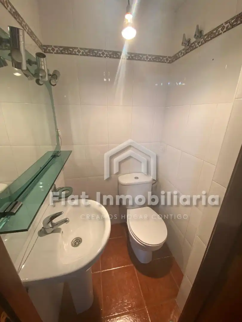 Bathroom of Houses for rent in Castro-Urdiales  with Heating, Private garden and Parquet flooring