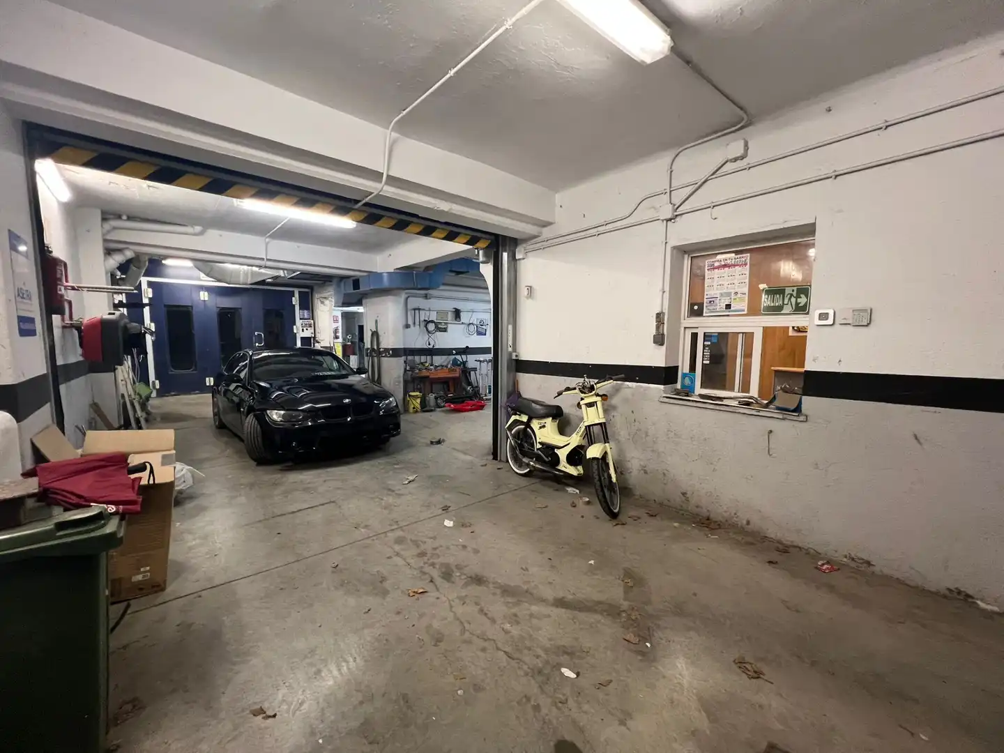 Parking de Local en venta en Madrid