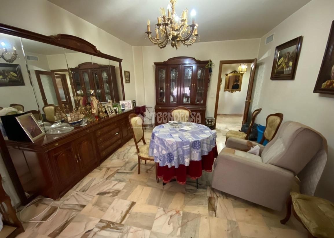 Pis en venda a Sta. Marina - San Andrés - San Pablo - San Lorenzo, Centro