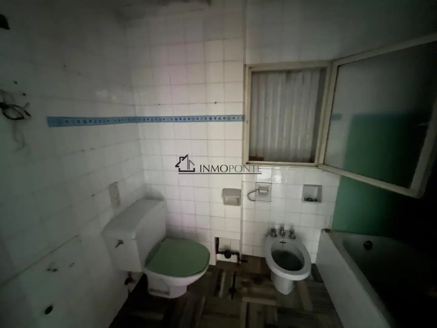 Baño de Piso en venta en Cuntis con Calefacción y Balcón