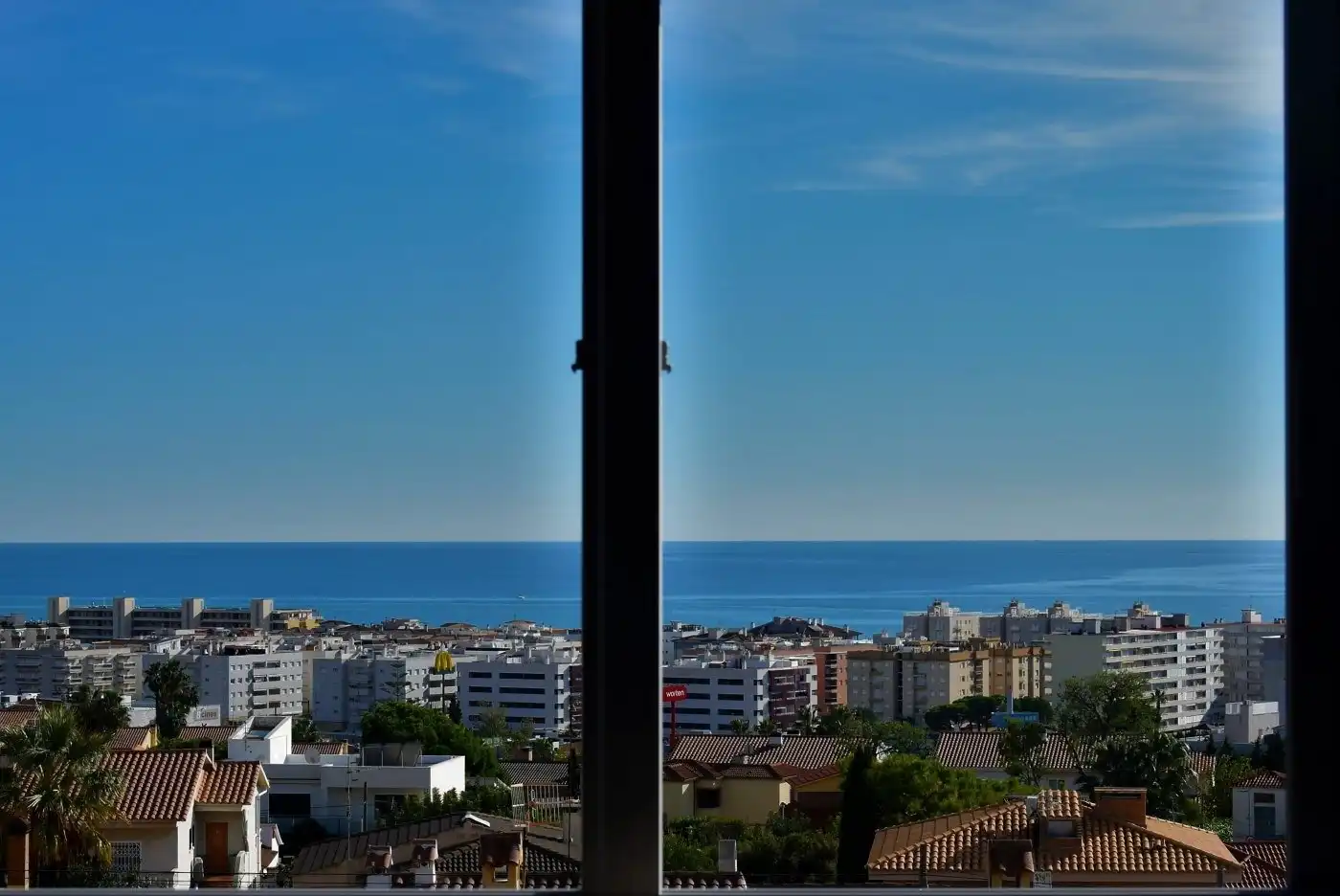 Vista exterior de Casa adosada en venda en Calafell amb Calefacció, Jardí privat i Terrassa