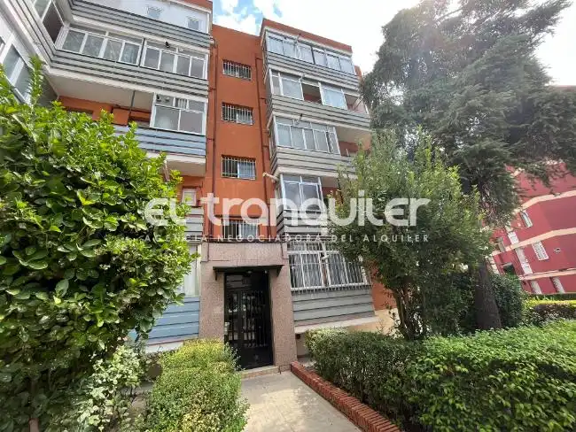 Exterior view of Flat for rent in Madrid  with Air Conditioner, Parquet flooring and Terrace