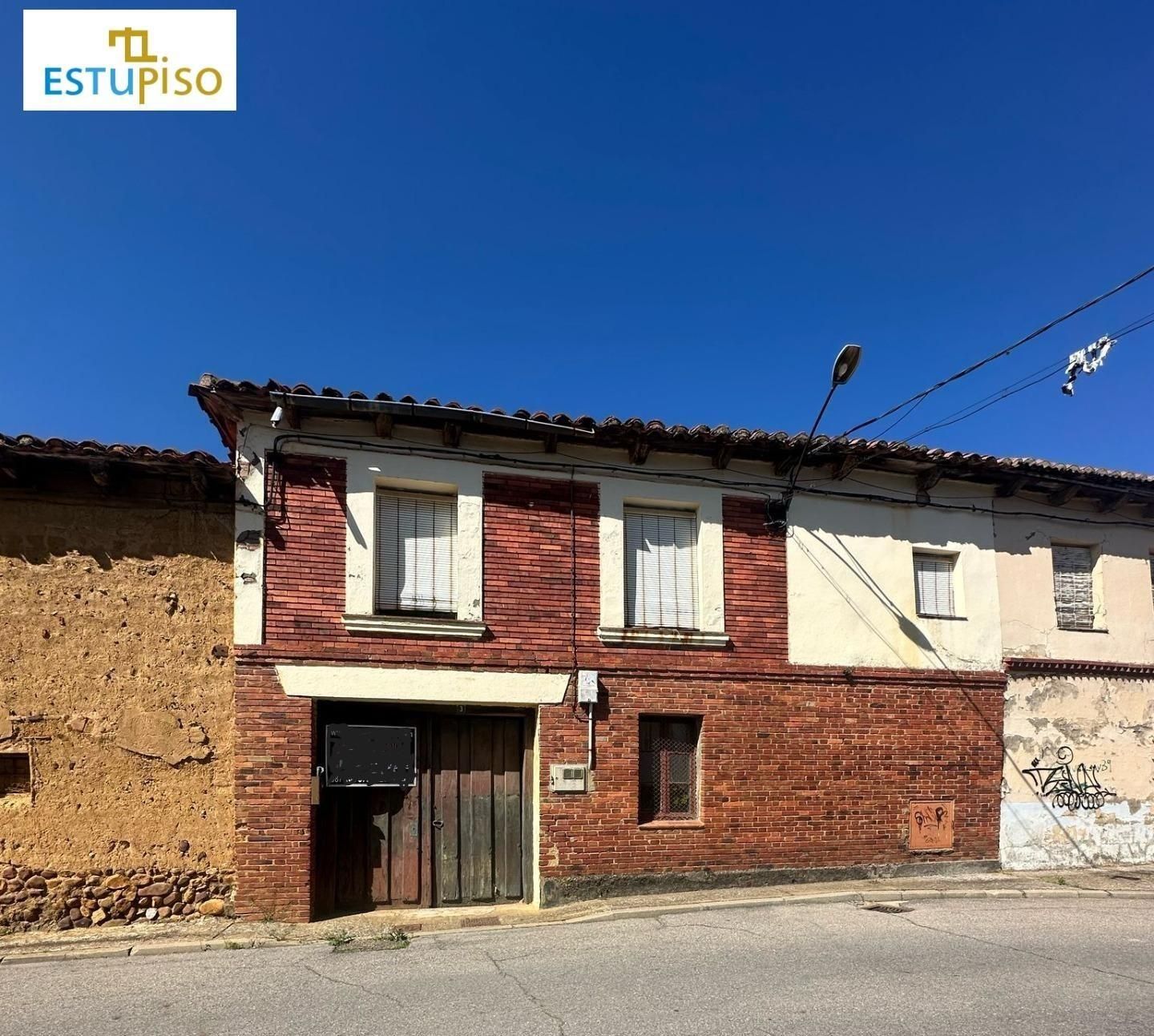 Vista exterior de Casa o xalet en venda en Villaquilambre