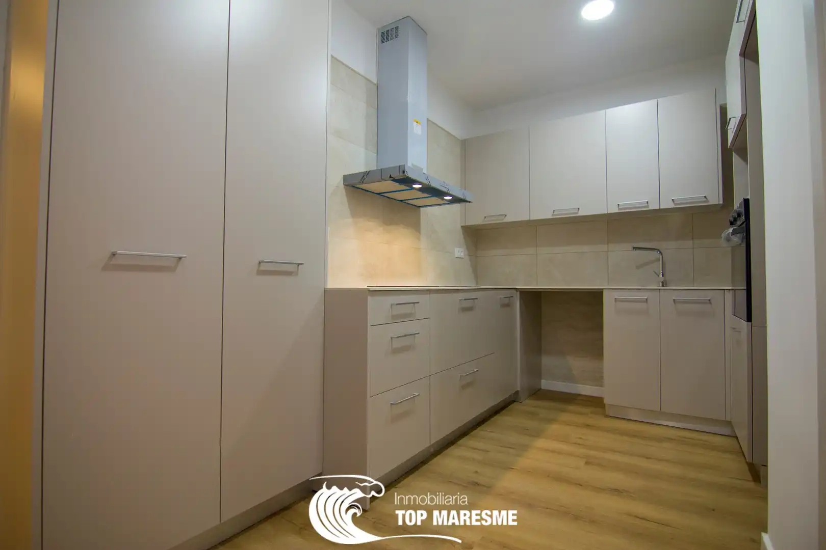 Cocina de Planta baja en venta en Canovelles con Aire acondicionado, Calefacción y Terraza