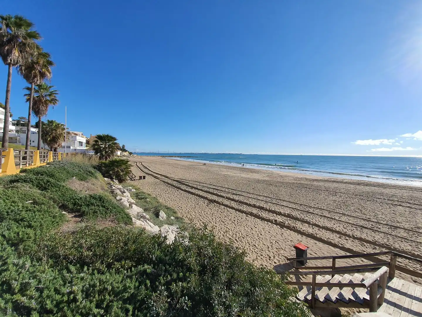 Vista exterior de Estudi en venda en El Puerto de Santa María amb Aire condicionat i Terrassa