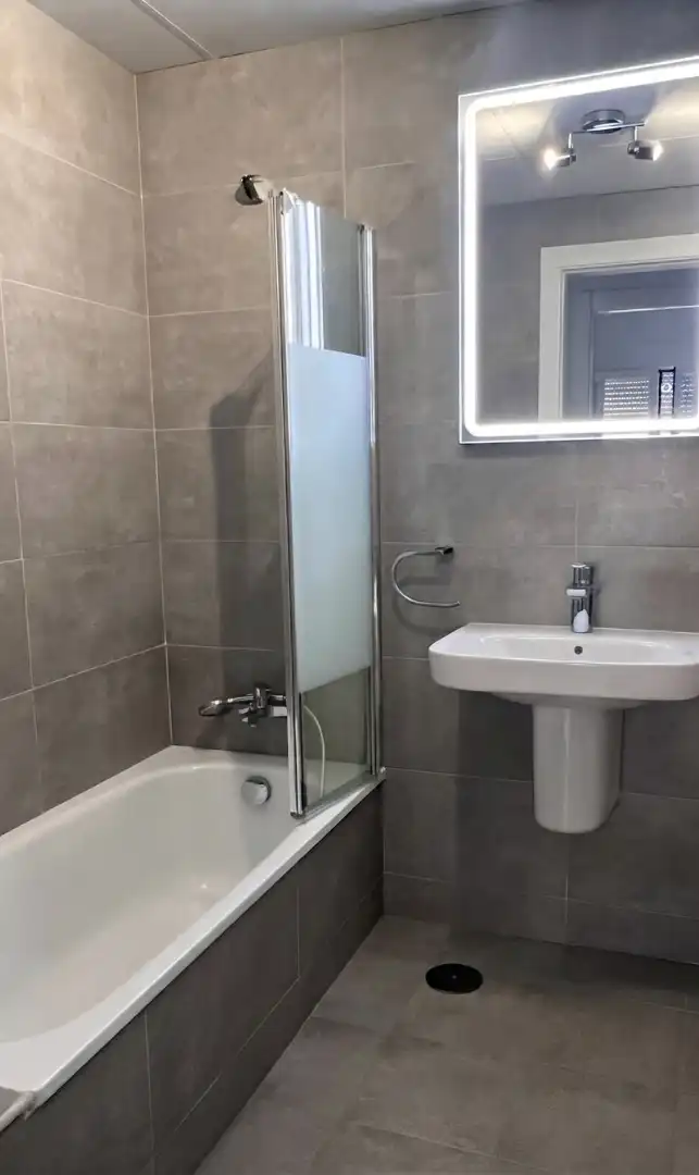Baño de Piso en venta en Rincón de la Victoria con Aire acondicionado, Terraza y Trastero