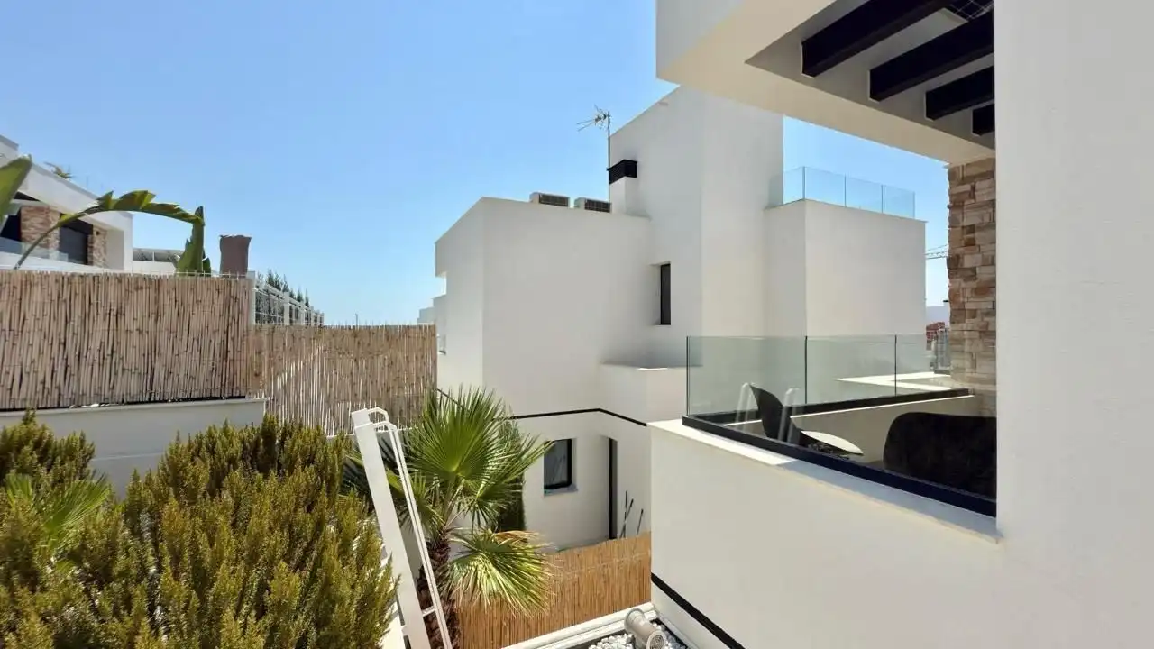 Terraza de Casa o chalet de alquiler en Finestrat con Aire acondicionado, Calefacción y Jardín privado