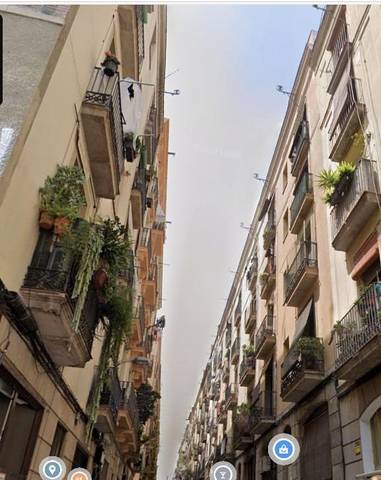 Piso en Venta en  JOAQUIN COSTA en El Raval