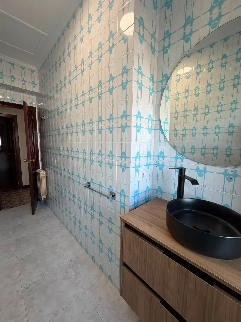 Baño de Casa o chalet de alquiler en Lugo con Calefacción, Terraza y Amueblado