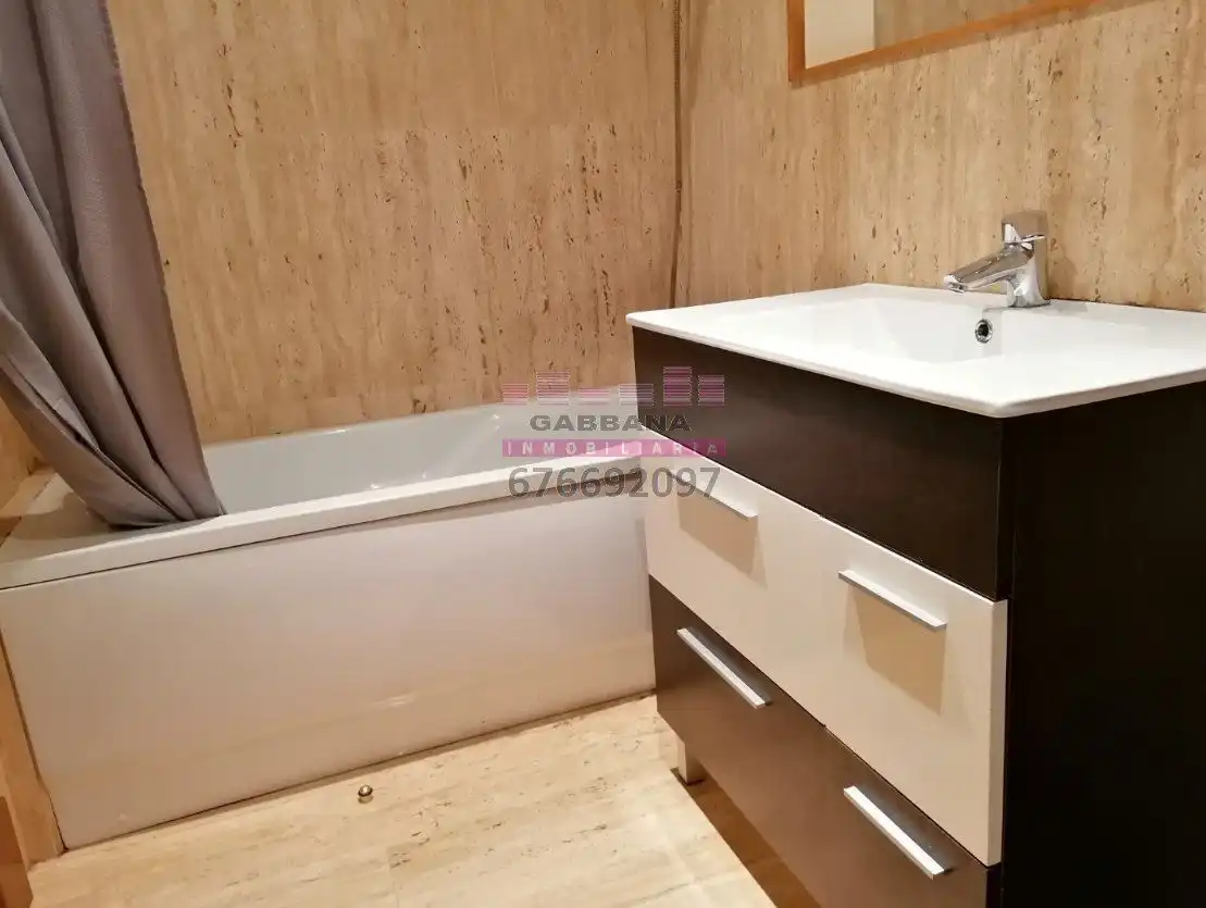 Estudi amb terrassa de lloguer a Rúa do Príncipe 36, imagen 15