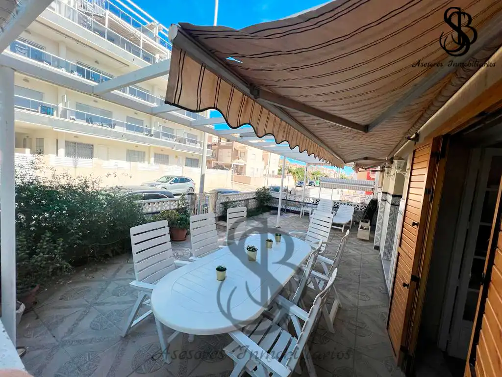 Doppelhaushälfte mit Terrasse zum Verkauf in Avinguda de Portugal, imagen 2