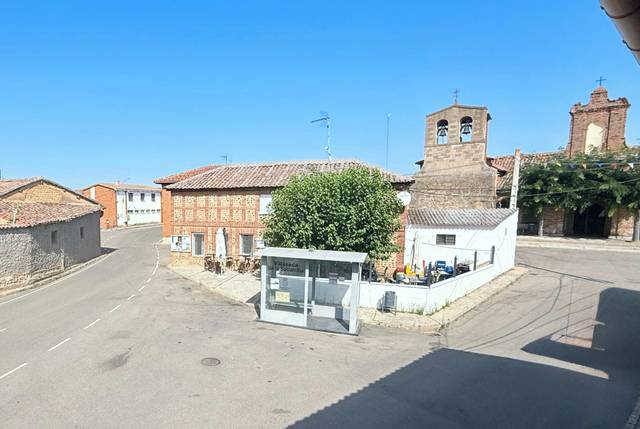 Casa-chalet en Venta en Calle la Poza, 1B en Valdefresno