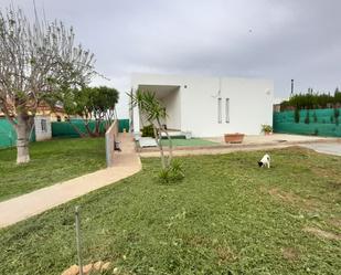 Jardí de Casa o xalet en venda en Dos Hermanas amb Jardí privat, Terrassa i Traster